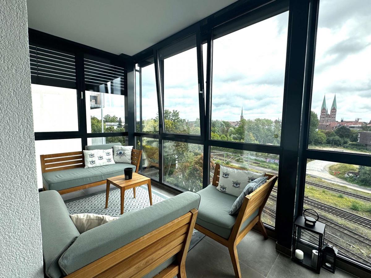 Wintergarten möbliert