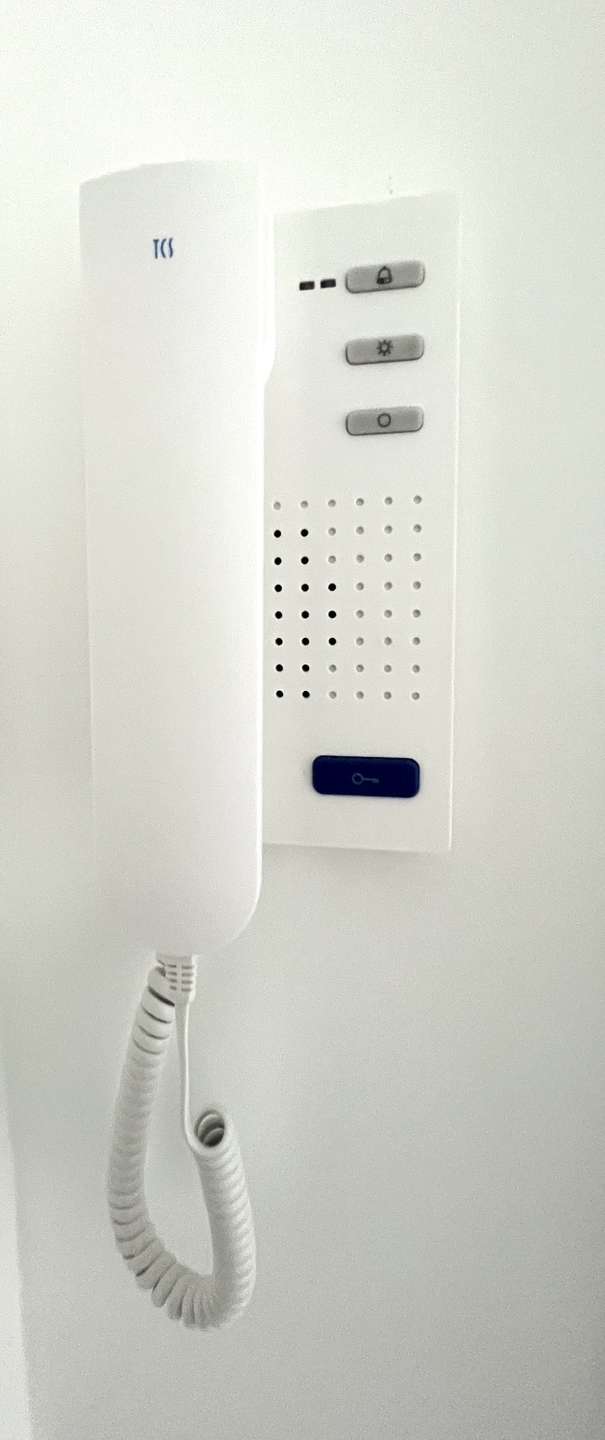 moderne Türsprechanlage