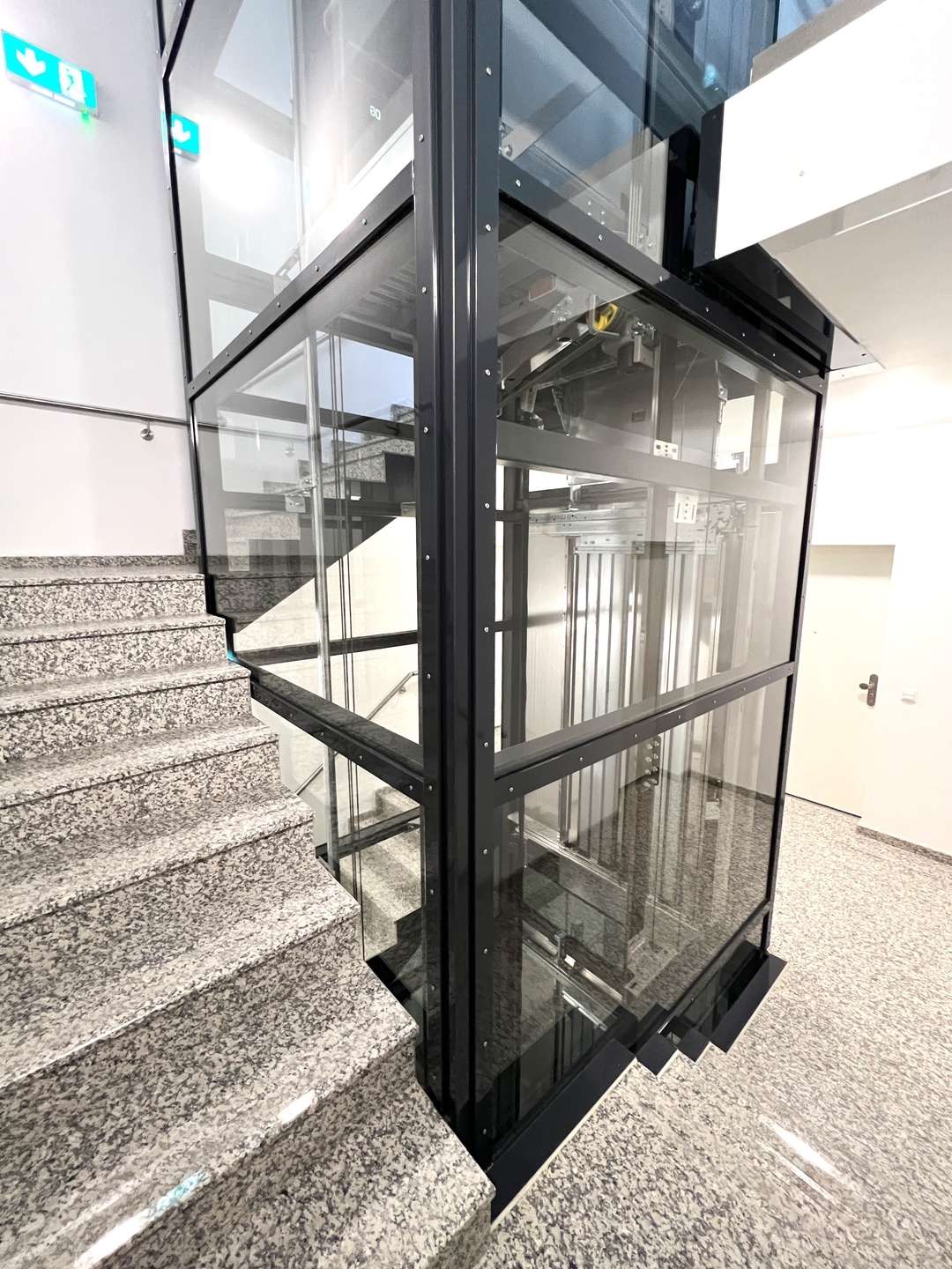 Gläserner Fahrstuhl