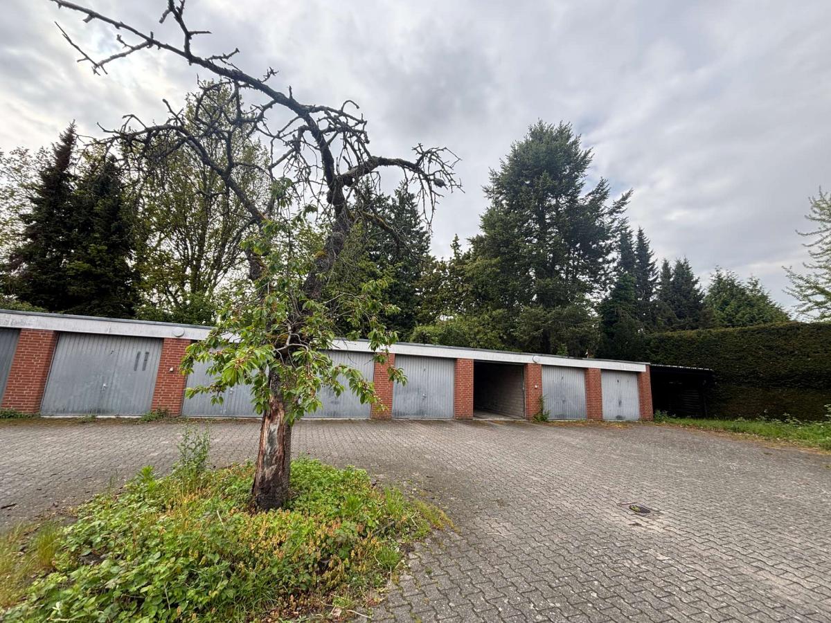 Garagenhof ( Flurstück 81 )