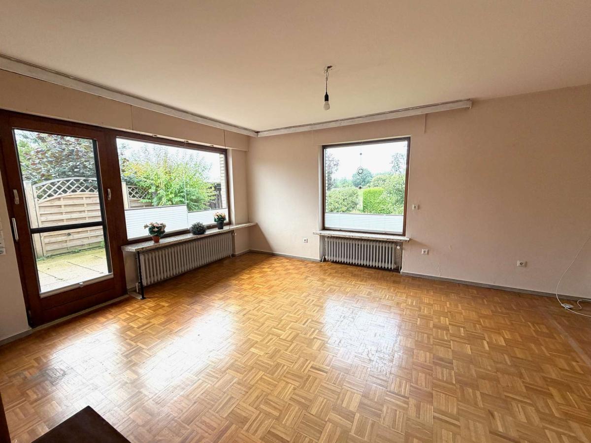 Wohnzimmer mit Terrasse