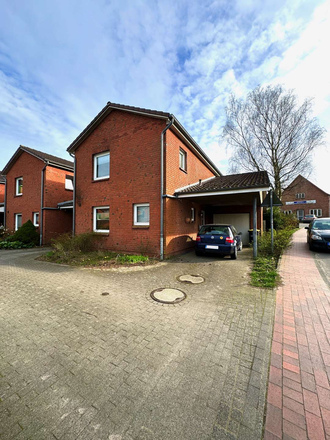 100 m2 Endreihenhaus - pflegeleichter Garten - Garage und Stellplatz - ruhige Lage