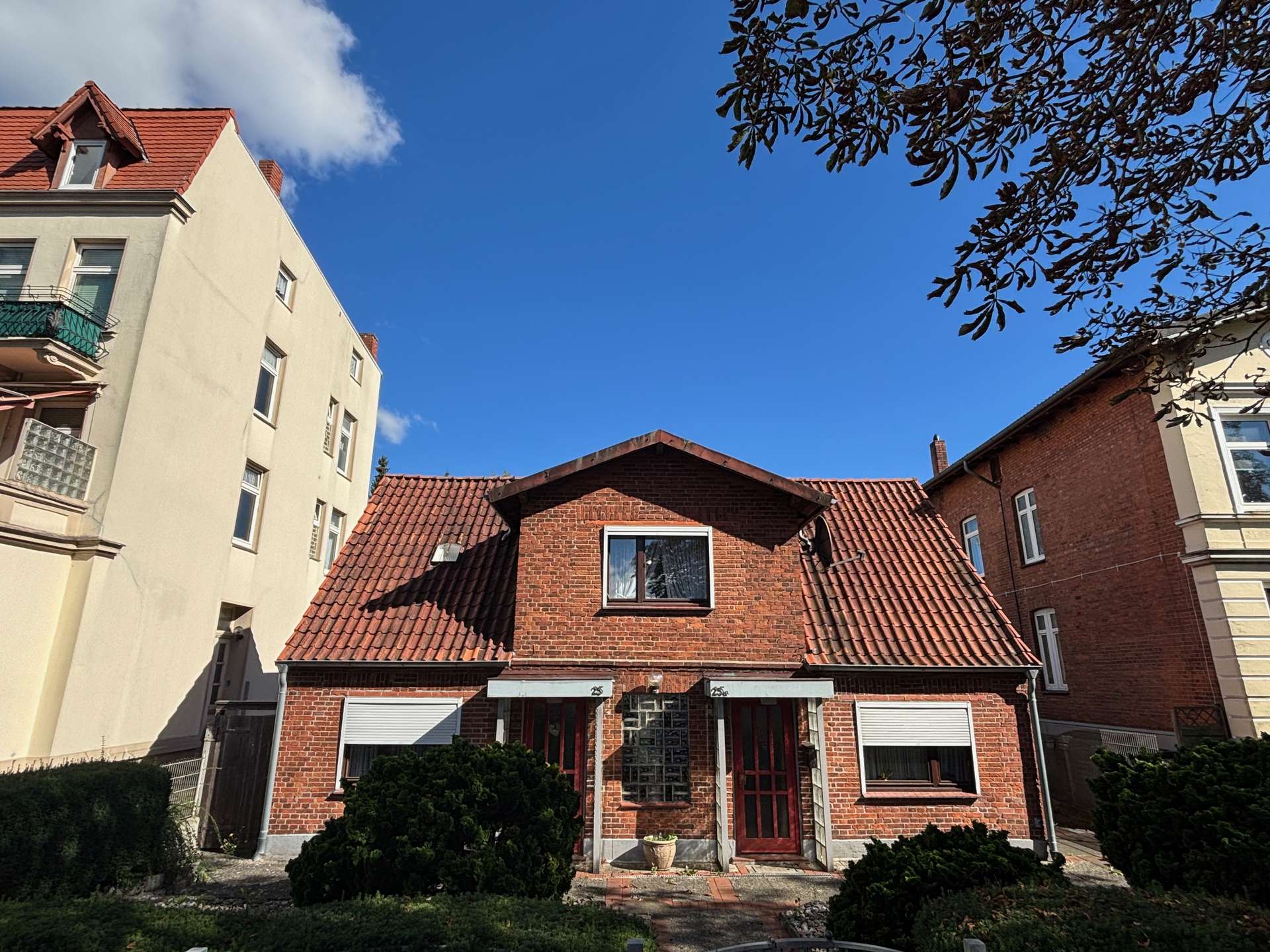 Baugrundstück mit Abbruchimmobilie für Wohnungsbau gegenüber Drägerpark